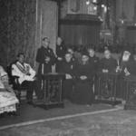 imagen 28:Jornada Eucarística. Iglesia Arciprestal . Gobernador Civil en representación Jefe del Estado