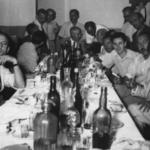 imagen 29:Comida artístas villarrealenses, presidida por José Ortells y asisten,  José P. Gumbau, Julio P. Fuster, Vicente Llorens, Alcalde de la ciudad