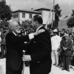 imagen 9:Inauguración calle dedicada a D. Carlos Sarthou. El Sr. Sarthou y el alcalde Sr. Ferrer