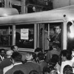 imagen 29:Llegada del trolebús a la plaza con el Obispo y el Gobernador Civil