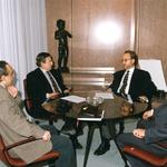 imagen 47:Firma entrega uso instalaciones pabell´`on Bancaixa