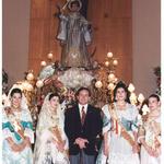 imagen 12:. Ofrenda a San Pascual. Reina Paloma Sanz Borja y Damas 