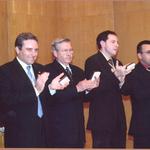 imagen 76:Acto Institucional XXV Aniversario Ayuntamientos Democráticos. Entrega Medalla de Oro de la Ciudad a B. Carceller, E. Ayet, M. Vilanova 